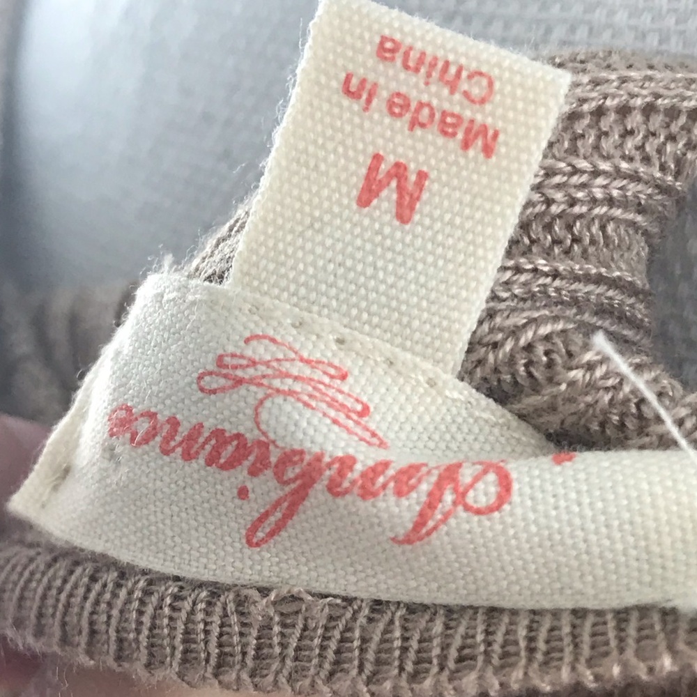 ⭐️5/$20⭐️Lace Front V-Neck Sweater Sz M - Picture 3 of 3